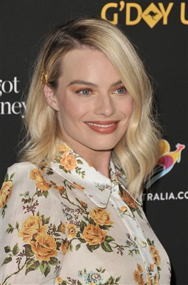 Margot Robbie Poster 3039863