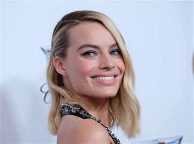 Margot Robbie Poster 3039895