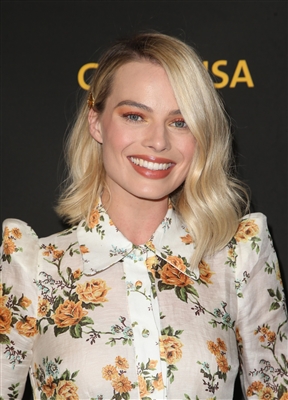 Margot Robbie Poster 3040000