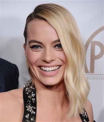 Margot Robbie Poster 3040032