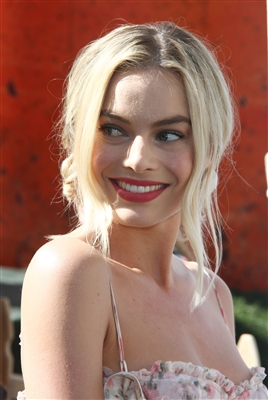 Margot Robbie Poster 3040056