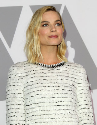 Margot Robbie Poster 3053479