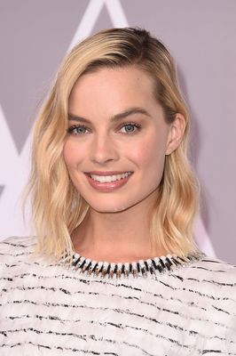 Margot Robbie Poster 3053512