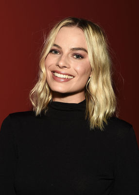 Margot Robbie Poster 3053528