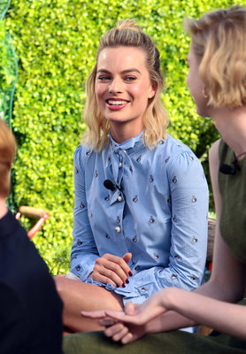 Margot Robbie Poster 3053542