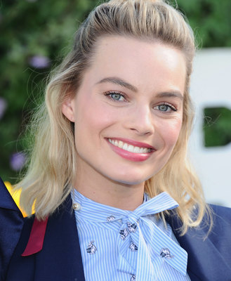 Margot Robbie Poster 3053546