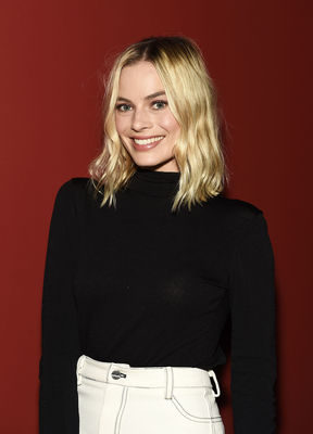 Margot Robbie Poster 3053567