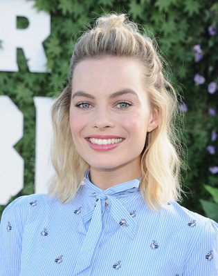 Margot Robbie Poster 3053648