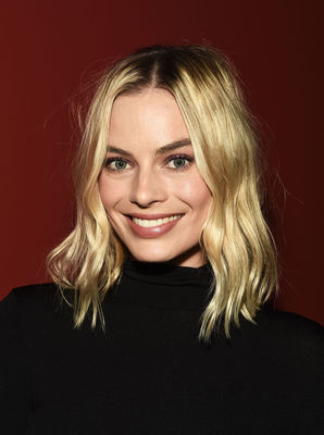 Margot Robbie Poster 3053675