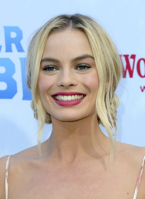 Margot Robbie Poster 3080964