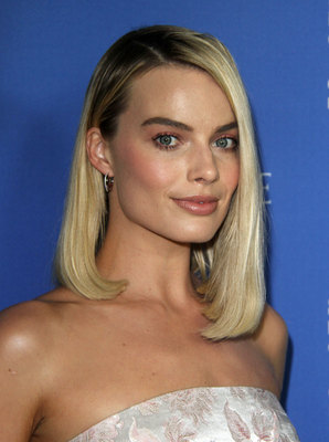 Margot Robbie Poster 3081015