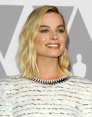 Margot Robbie Poster 3081036