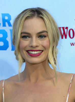 Margot Robbie Poster 3081062
