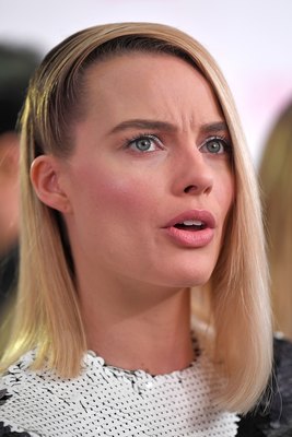 Margot Robbie Poster 3081173
