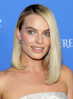 Margot Robbie Poster 3081180