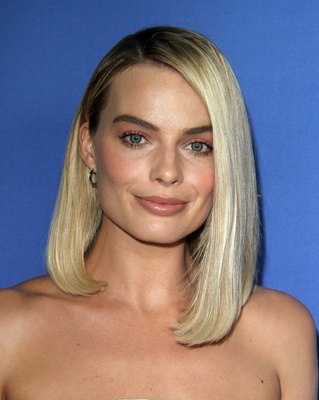Margot Robbie Poster 3081232