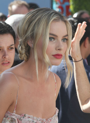Margot Robbie Poster 3081351