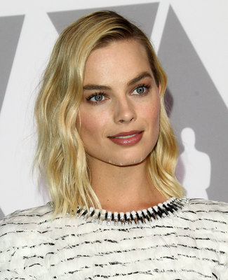 Margot Robbie Poster 3081389