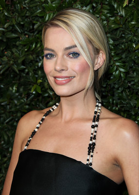 Margot Robbie Poster 3131791