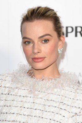 Margot Robbie Poster 3132036