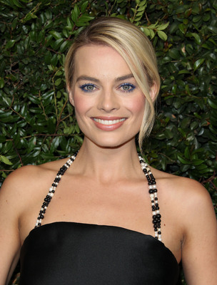 Margot Robbie Poster 3132112