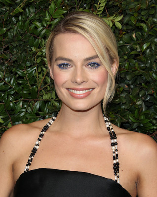 Margot Robbie Poster 3132115