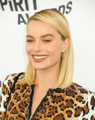 Margot Robbie Poster 3185410