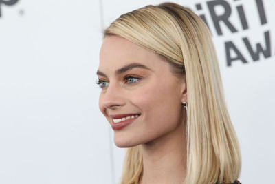 Margot Robbie Poster 3185950
