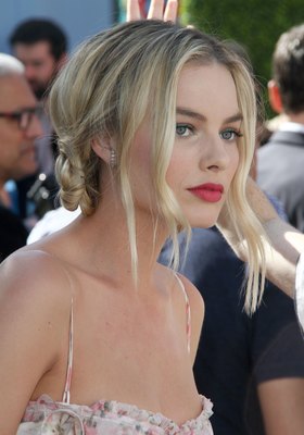 Margot Robbie Poster 3206374