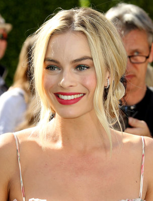 Margot Robbie Poster 3206375