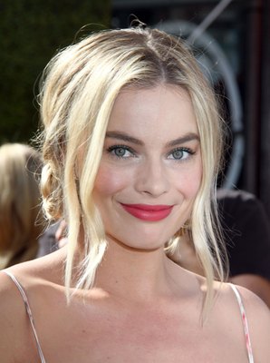 Margot Robbie Poster 3206423