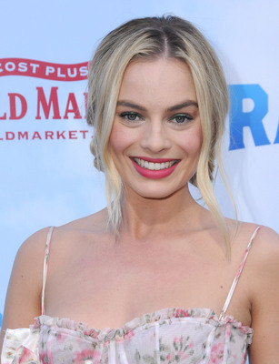 Margot Robbie Poster 3206436