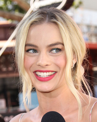 Margot Robbie Poster 3206515
