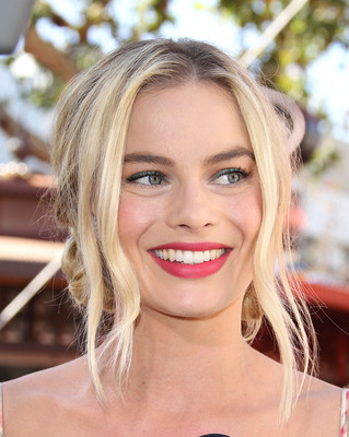 Margot Robbie Poster 3206552