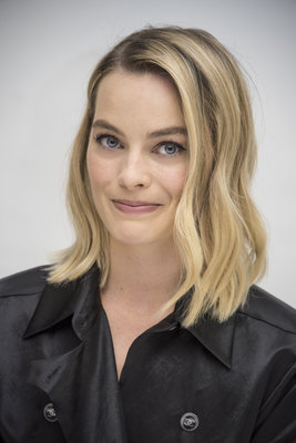 Margot Robbie Poster 3308163