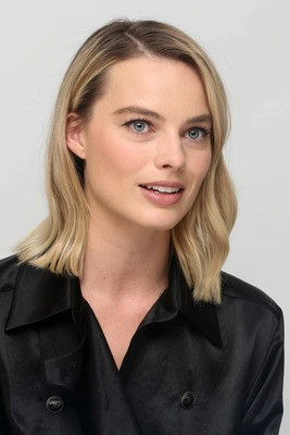 Margot Robbie Poster 3308181