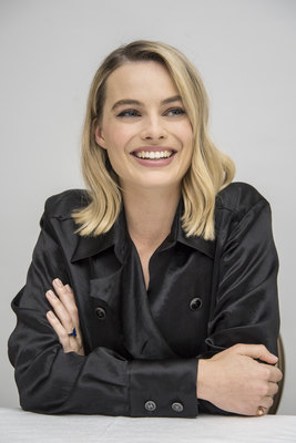 Margot Robbie Poster 3308193