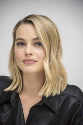 Margot Robbie Poster 3308213