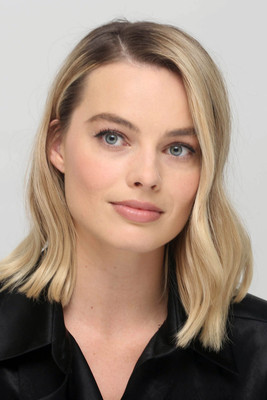Margot Robbie Poster 3308219