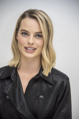 Margot Robbie Poster 3308221