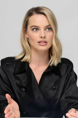 Margot Robbie Poster 3308227
