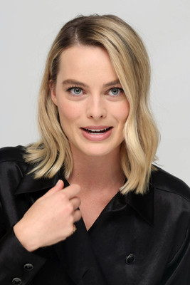 Margot Robbie Poster 3312210