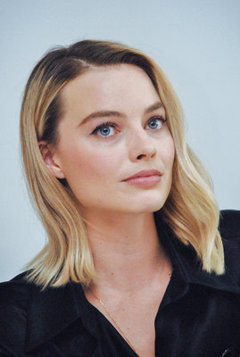 Margot Robbie Poster 3312225