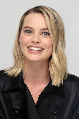 Margot Robbie Poster 3312234