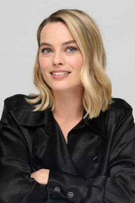 Margot Robbie Poster 3312235