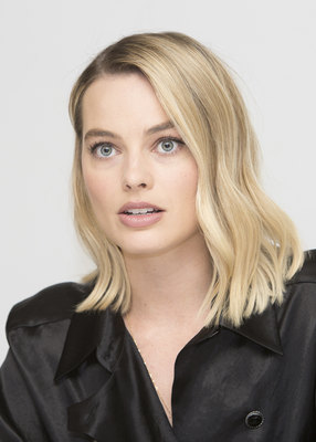 Margot Robbie Poster 3312252
