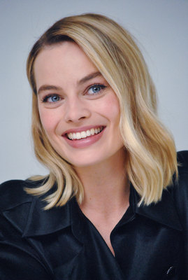 Margot Robbie Poster 3312254