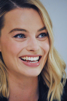 Margot Robbie Poster 3312256