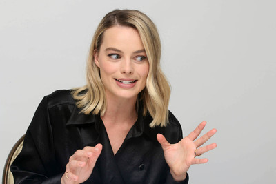 Margot Robbie Poster 3312260