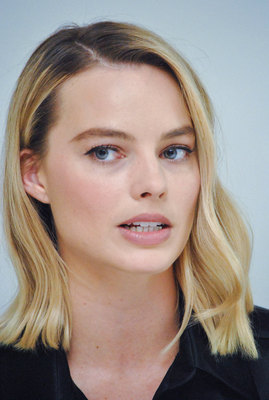 Margot Robbie Poster 3312262